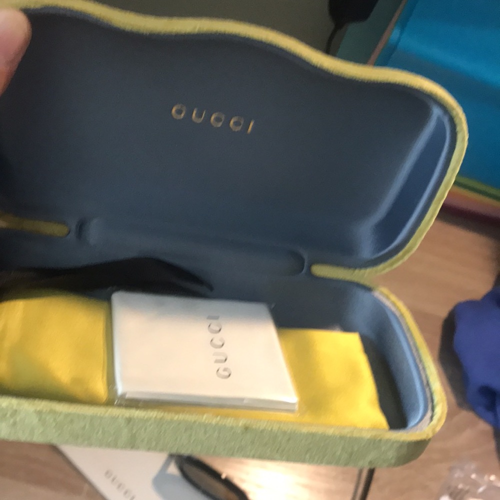 Gucci, Sunglasses - Picture 7 of 12